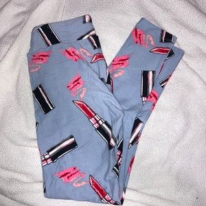 LulaRoe leggings. Lipstick. One size.